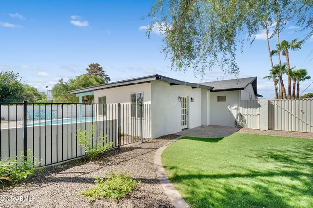 $674,995 | 1559 North Upland Circle, Mesa, AZ 85201