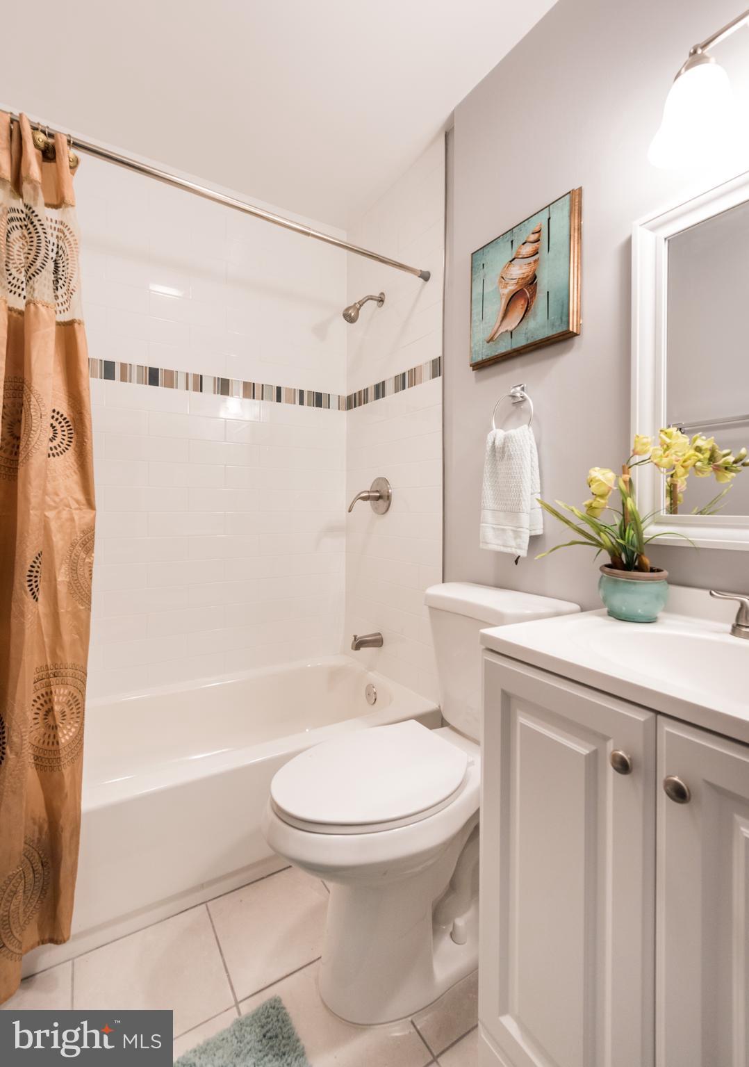 9266 Taney Road Manassas, VA 20110 - Photo 18 of 19 Bath