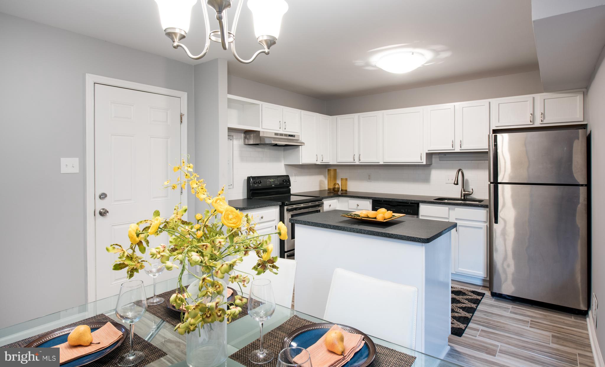 9266 Taney Road Manassas, VA 20110 - Photo 10 of 19 Kitchen