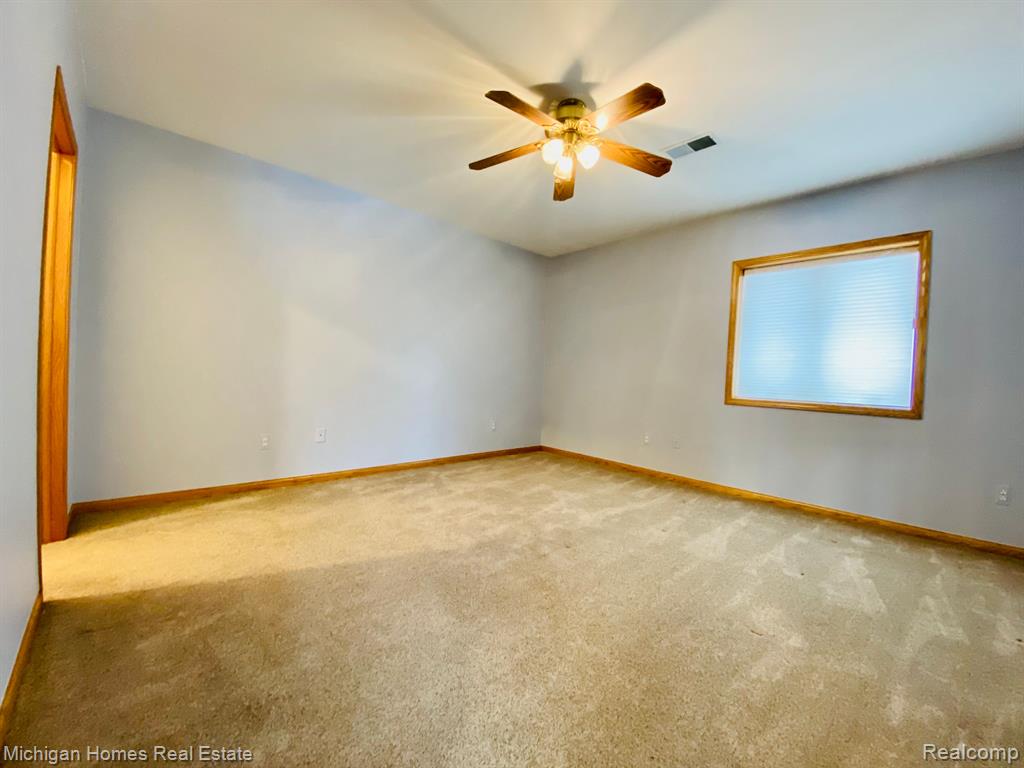 8209 Clyde Road, Unit 2 Fenton, MI 48430 - Photo 11 of 19