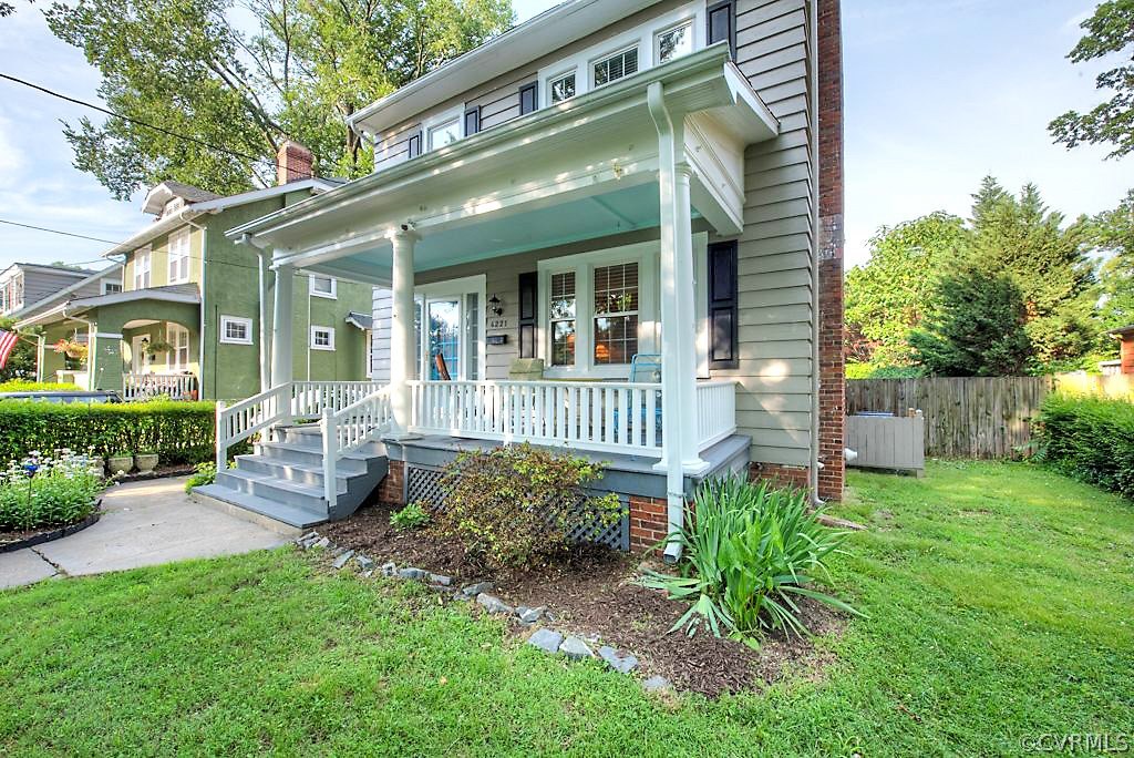 4221 Brook Road Richmond, VA 23227 - Photo 5 of 50