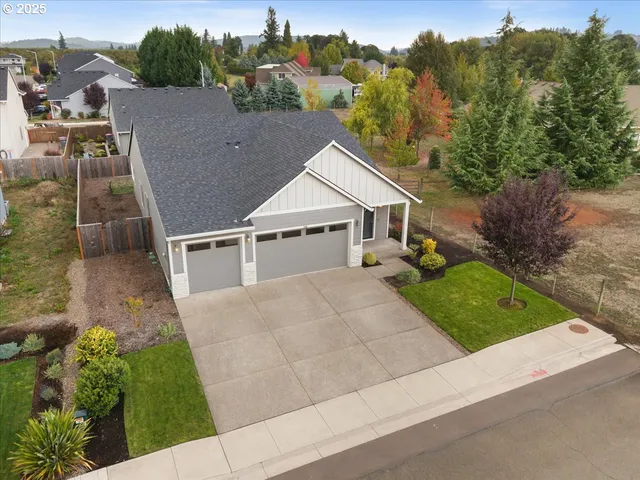 $519,000 | 730 East Camellia Street, Yamhill, OR 97148