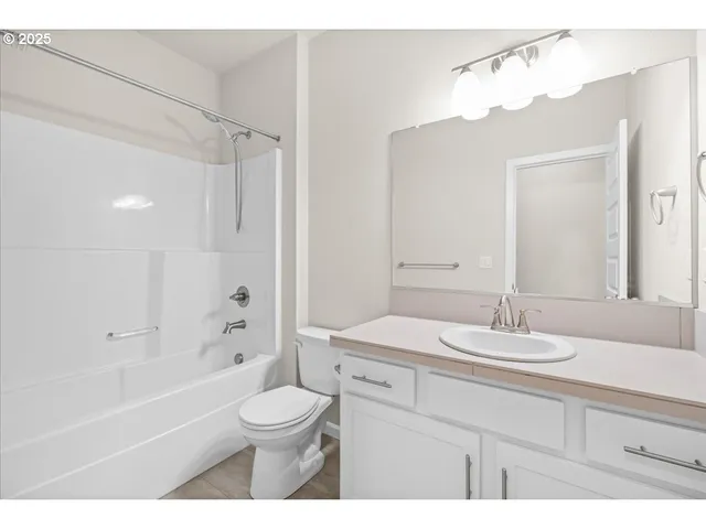 $519,000 | 730 East Camellia Street, Yamhill, OR 97148