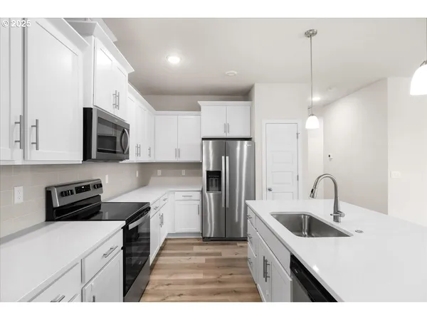 $509,000 | 730 East Camellia Street, Yamhill, OR 97148