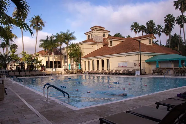 $369,000 | 4780 Northwest 102nd Avenue, Unit 10311, Doral, FL 33178