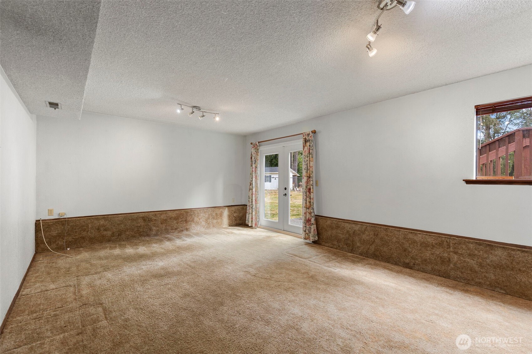 4505 Phillips Road Southeast Port Orchard, WA 98366 - Photo 25 of 39 Gallery Image 25
