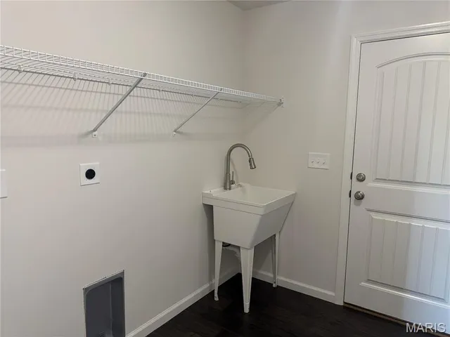 $460,000 | 4 Alpine Drive, Troy, MO 63379