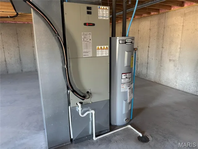 $460,000 | 4 Alpine Drive, Troy, MO 63379