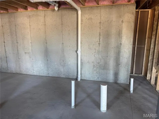 $460,000 | 4 Alpine Drive, Troy, MO 63379