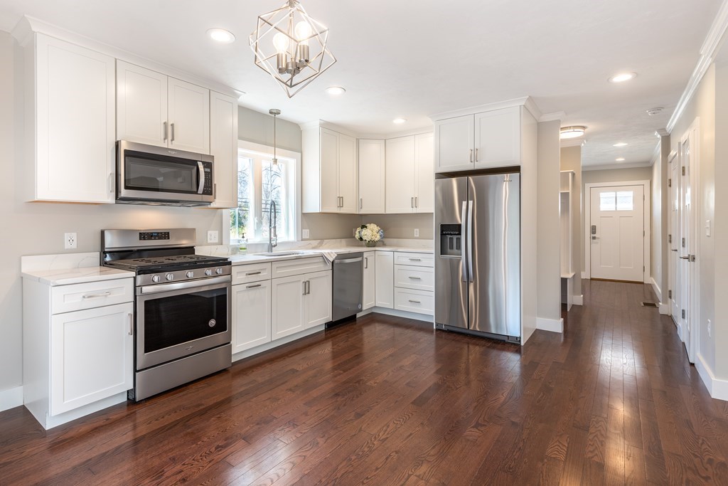 152 Turnpike Road, Unit 4 Chelmsford, MA 01824 - Photo 7 of 28