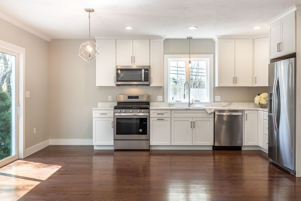 152 Turnpike Road, Unit 4 Chelmsford, MA 01824 - Photo 10 of 28