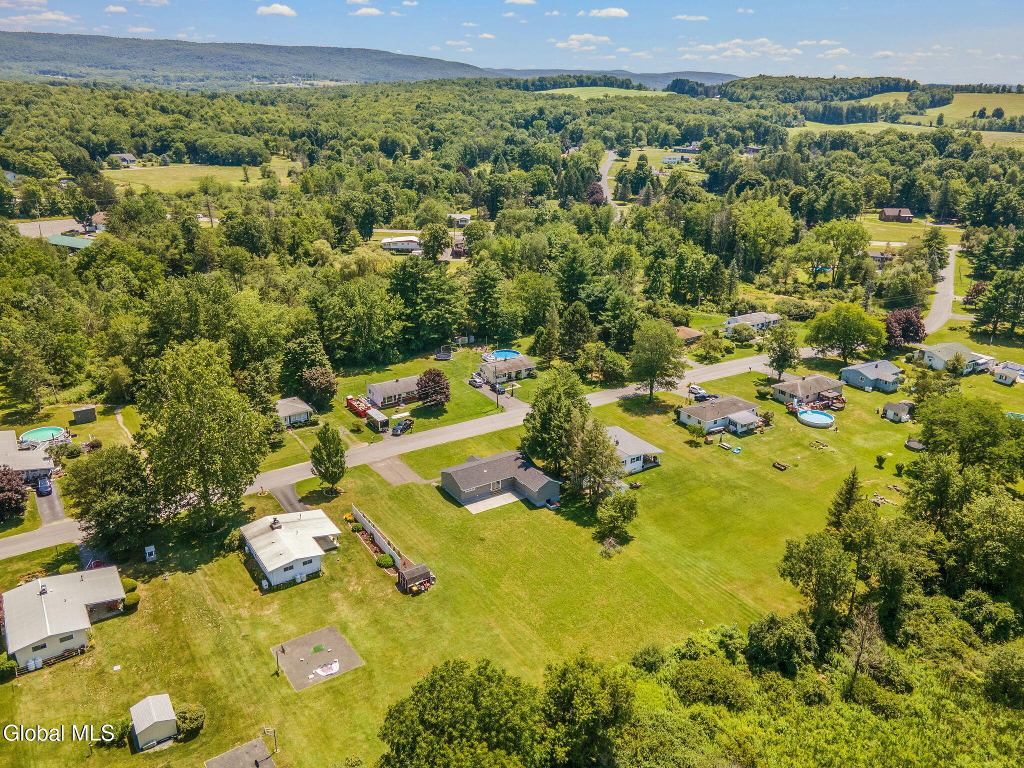 17 Walter Road Brunswick, NY 12180 - Photo 11 of 39 44-17WalterRd_44