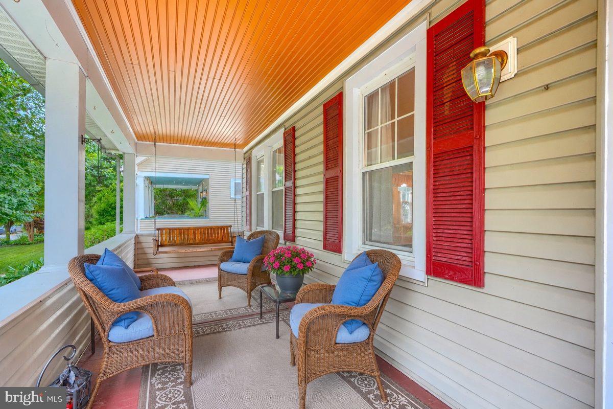 510 Murdock Road Baltimore, MD 21212 - Photo 4 of 68 Inviting front porch!