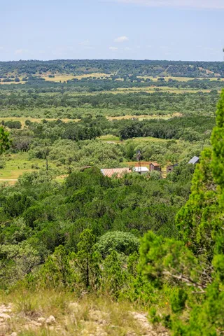 $1,822,222 | 1825 Onion Creek Road, Doss, TX 78618