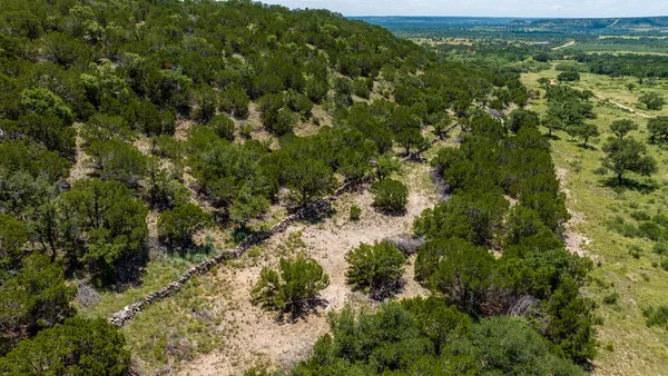 $1,822,222 | 1825 Onion Creek Road, Doss, TX 78618