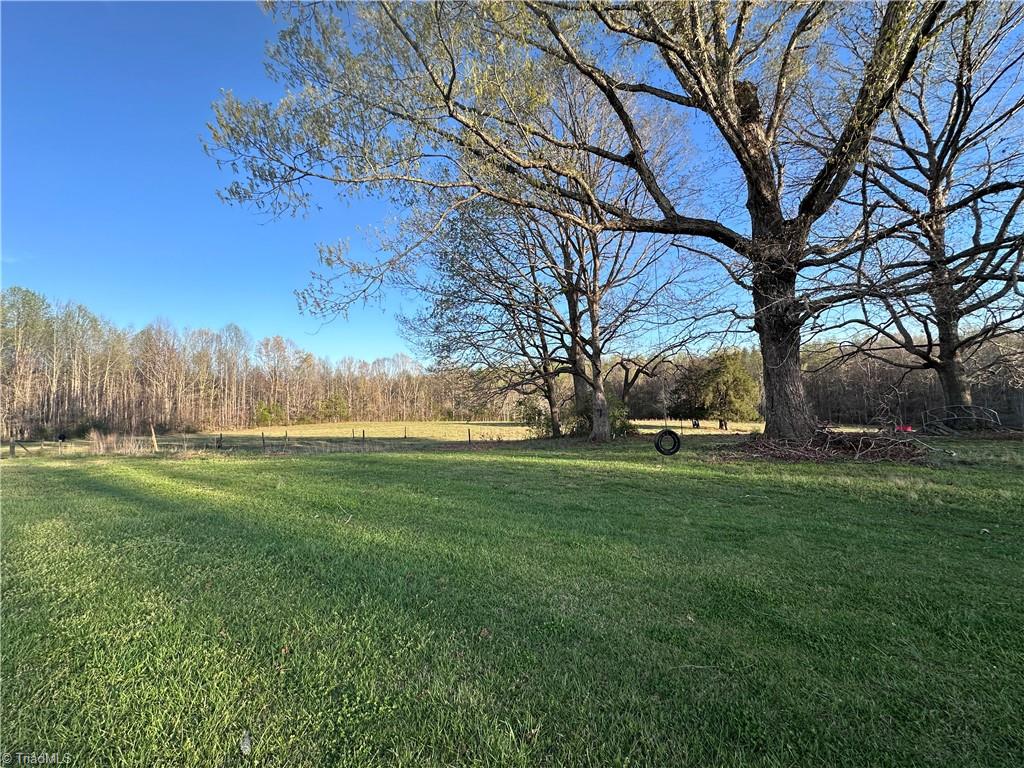 5618 Farmstead Road Seagrove, NC 27341 - Photo 9 of 34