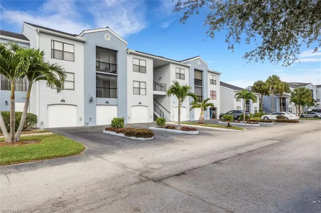 $225,000 | 13565 Eagle Ridge Drive, Unit 1124, Fort Myers, FL 33912