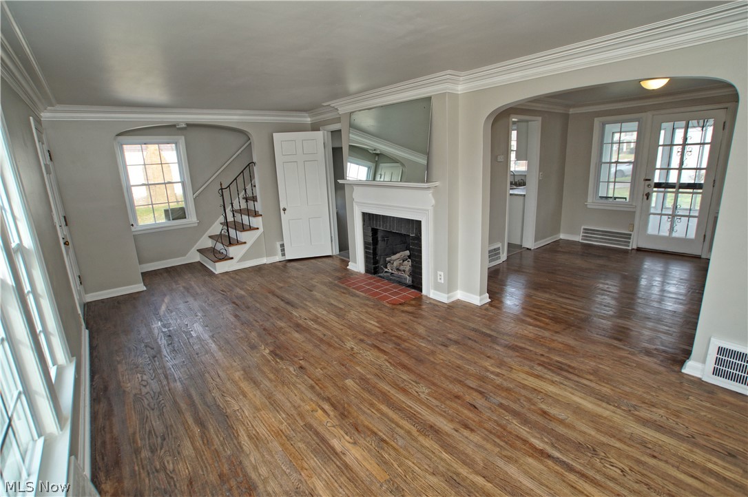 3625 Pennington Road Cleveland, OH 44120 - Photo 7 of 34 Gallery Image 7
