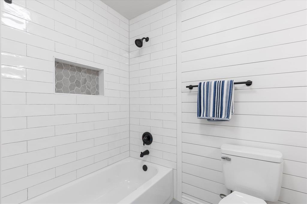 4309 Davis Road Granbury, TX 76049 - Photo 19 of 40