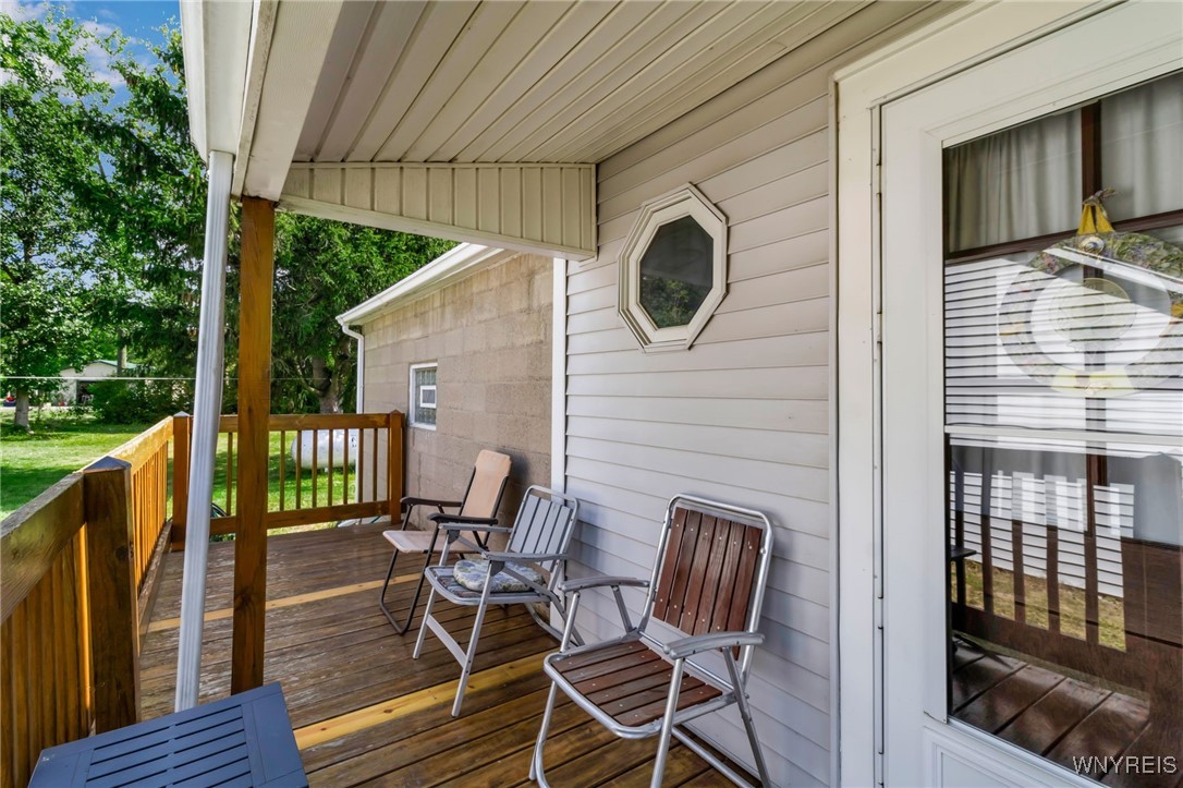 6257 Mann Road Royalton, NY 14001 - Photo 33 of 41 Lovely covered porch