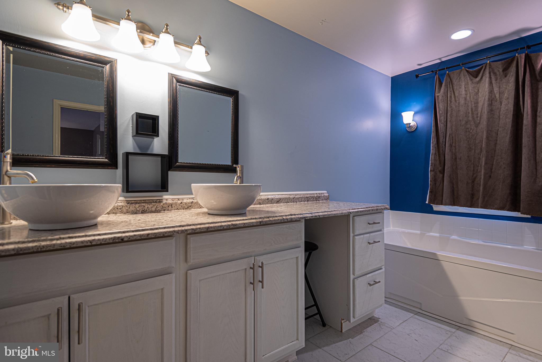 11256 Stewart Neck Road Princess Anne, MD 21853 - Photo 22 of 30 Primary Bedroom Bathroom