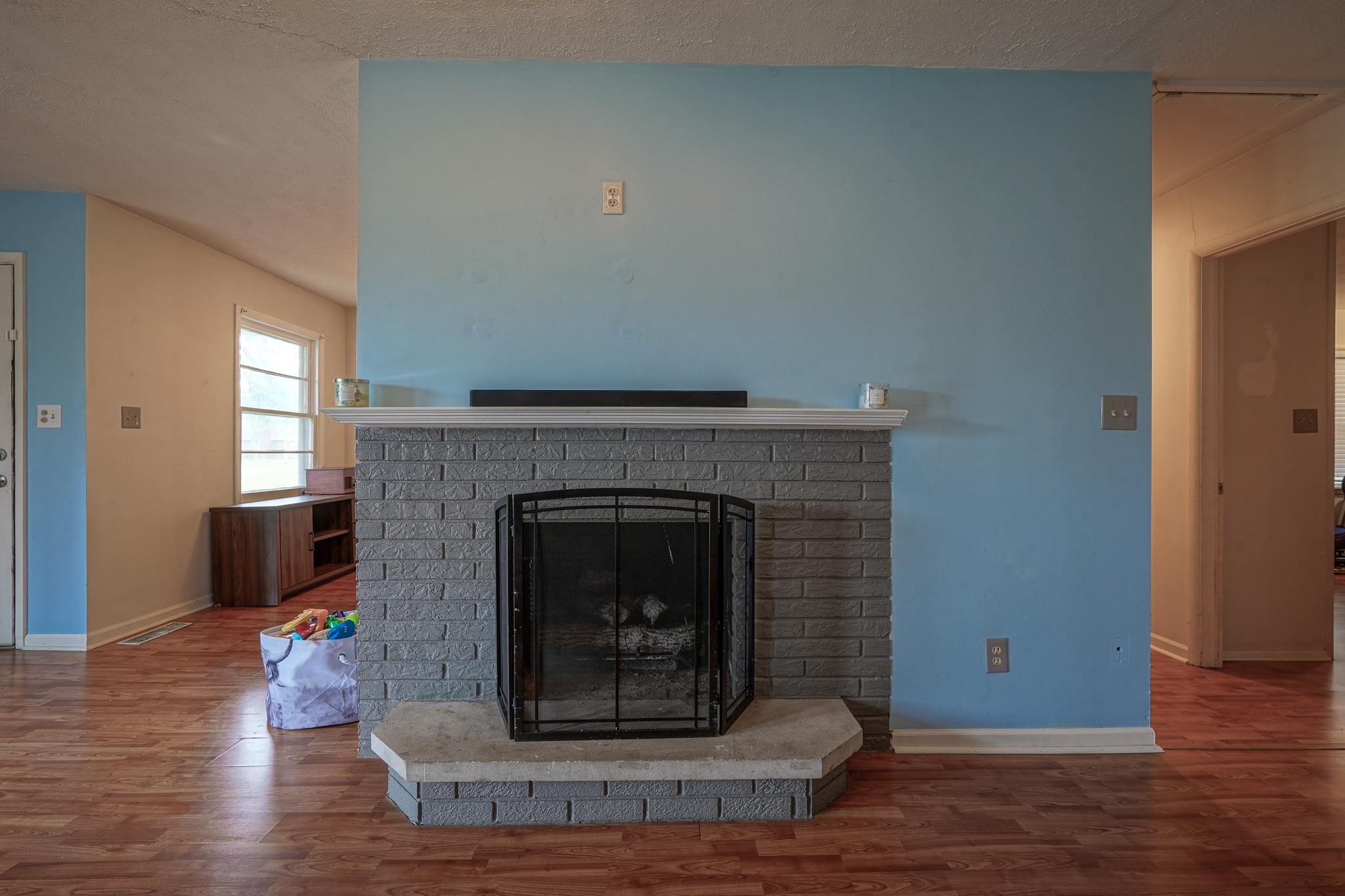 3442 Rost Drive Columbus, IN 47203 - Photo 3 of 31 Gallery Image 3