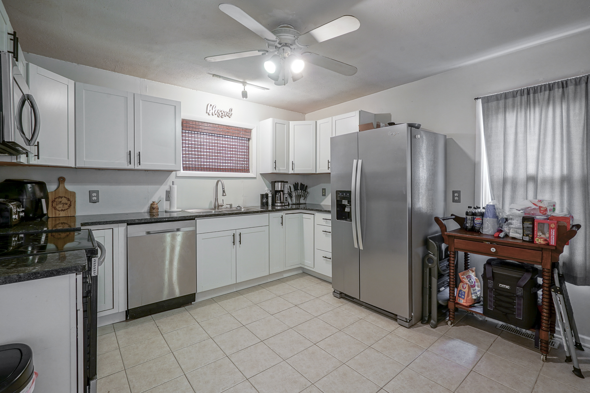 3442 Rost Drive Columbus, IN 47203 - Photo 5 of 31 Gallery Image 5