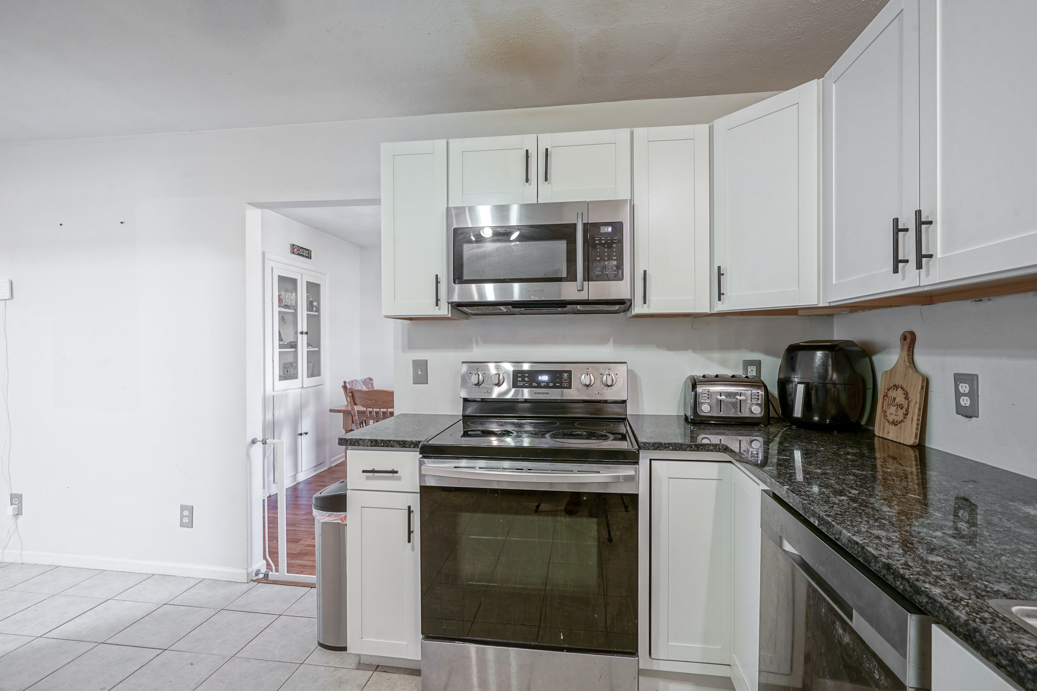 3442 Rost Drive Columbus, IN 47203 - Photo 6 of 31 Gallery Image 6