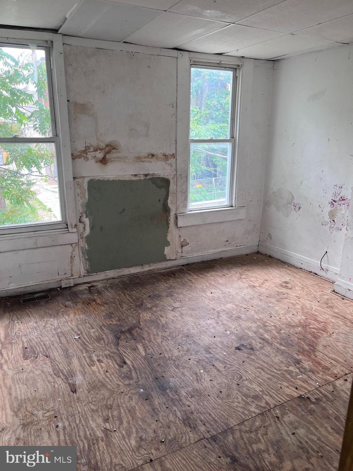 1826 Appleton Street Baltimore, MD 21217 - Photo 17 of 21