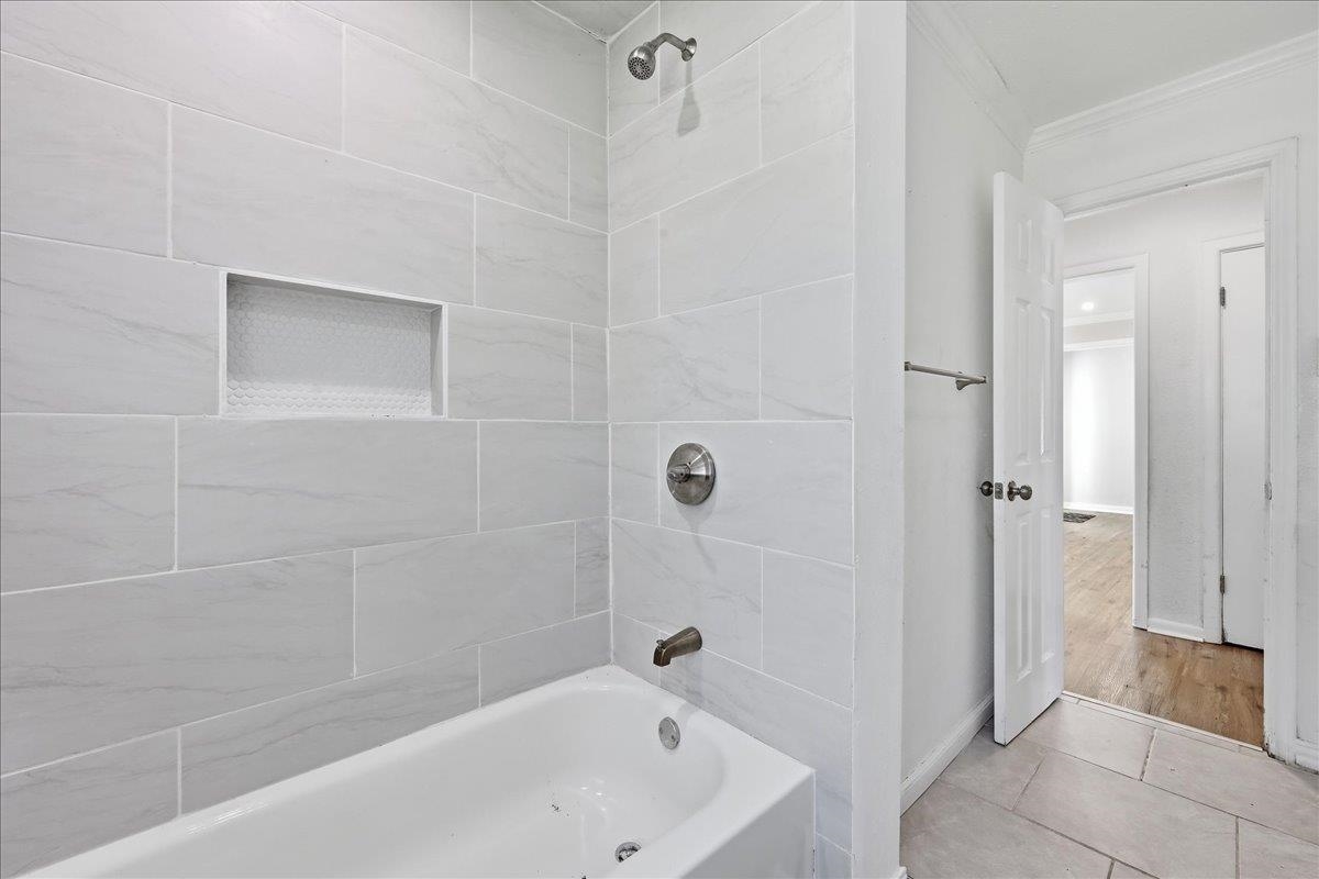 8722 Holmes Road Nederland, TX 77627 - Photo 19 of 38 Gallery Image 19