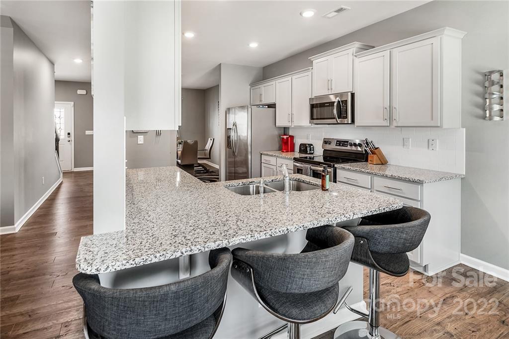 7101 Branch Fork Road Charlotte, NC 28215 - Photo 12 of 47 Gallery Image 12