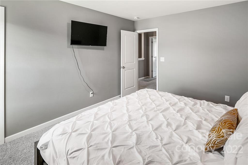 7101 Branch Fork Road Charlotte, NC 28215 - Photo 28 of 47 Gallery Image 28