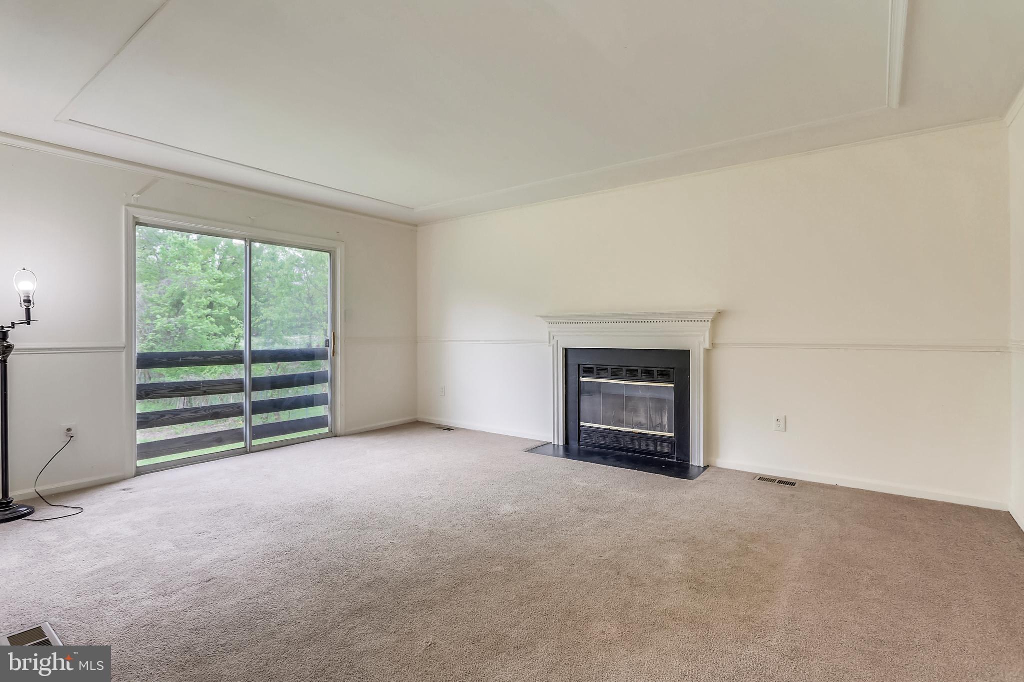 9105 McHenry Lane Lanham, MD 20706 - Photo 3 of 30