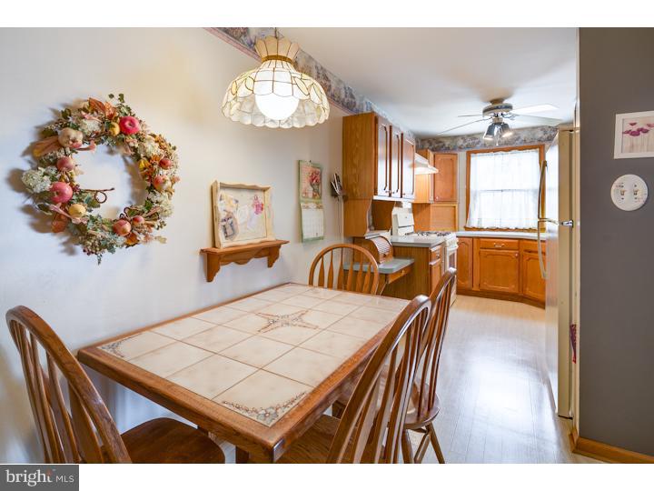 1137 Morefield Road Philadelphia, PA 19115 - Photo 11 of 20 Kitchen