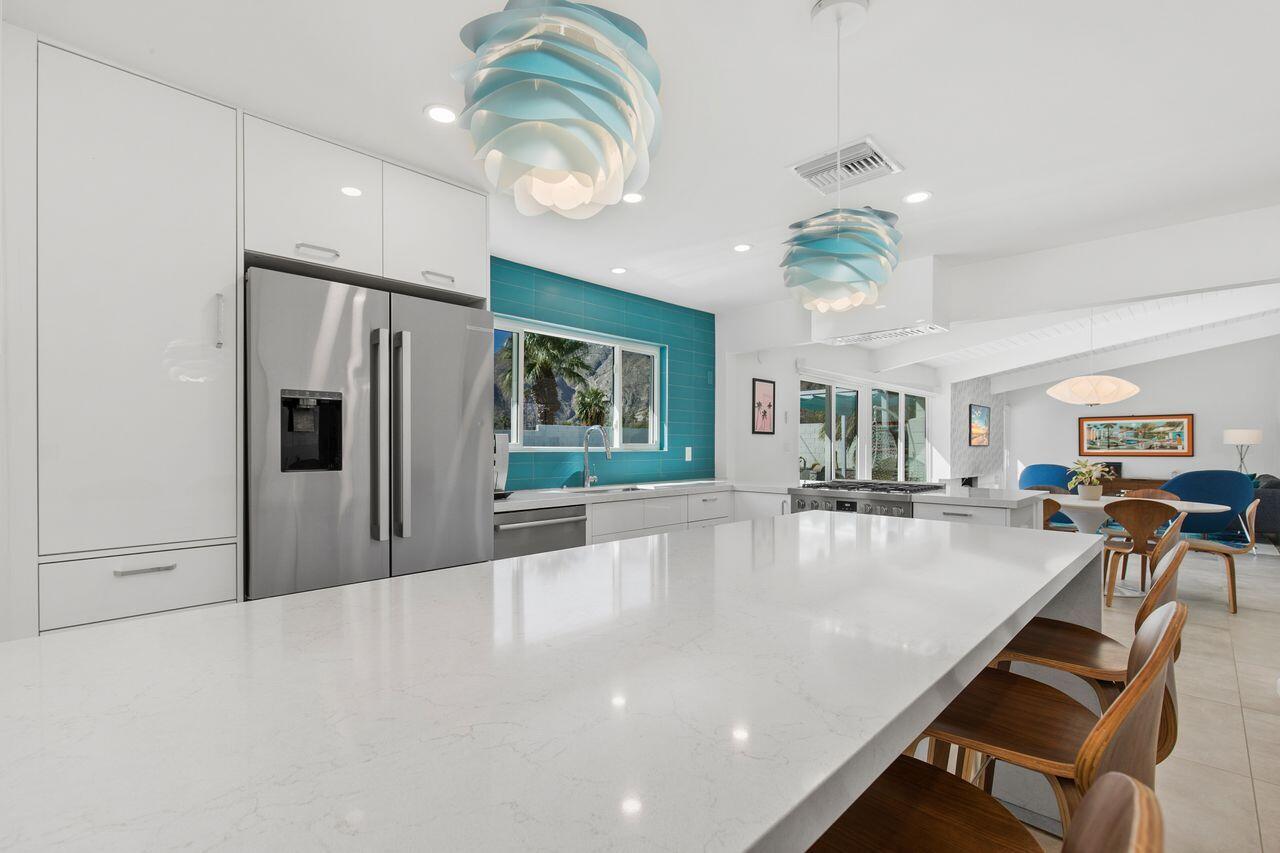 411 East Racquet Club Road Palm Springs, CA 92262 - Photo 16 of 35 Kitchen