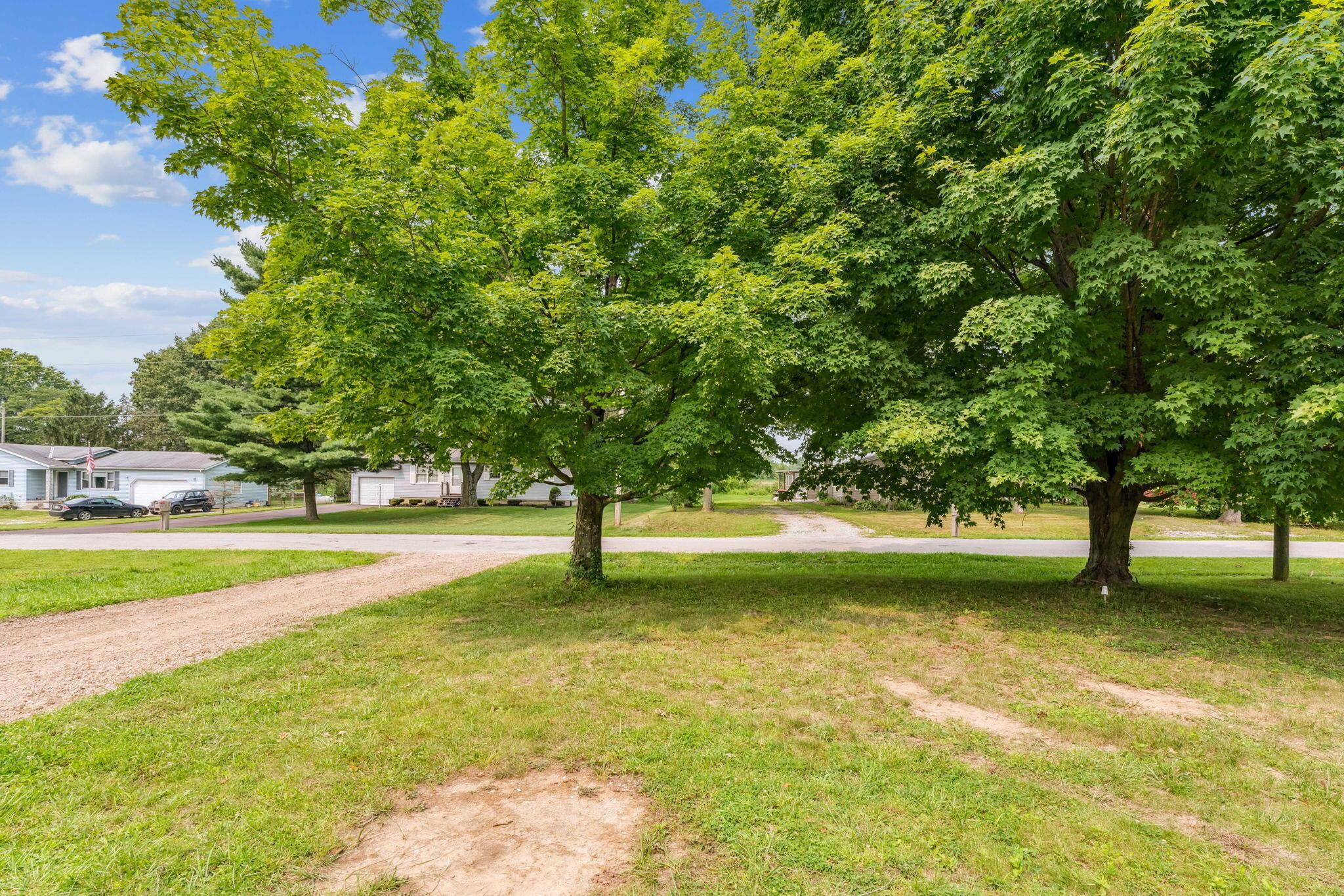 208 Sycamore Road Hebron, OH 43025 - Photo 11 of 13 5-web-or-mls-208-sycamore-rd