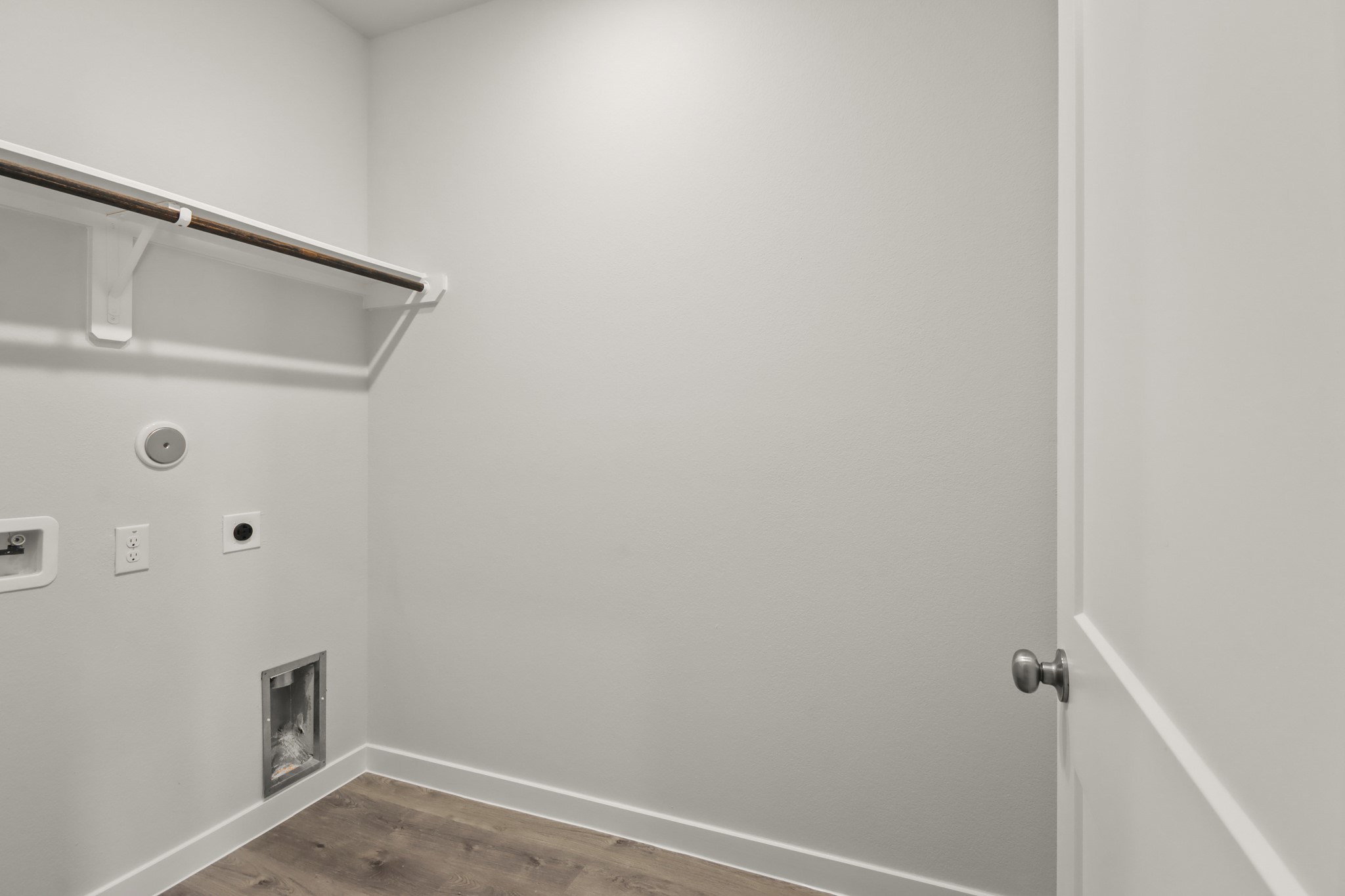 9790 Caney Bend Road Conroe, TX 77303 - Photo 18 of 22 a view of small space with racks on the wall