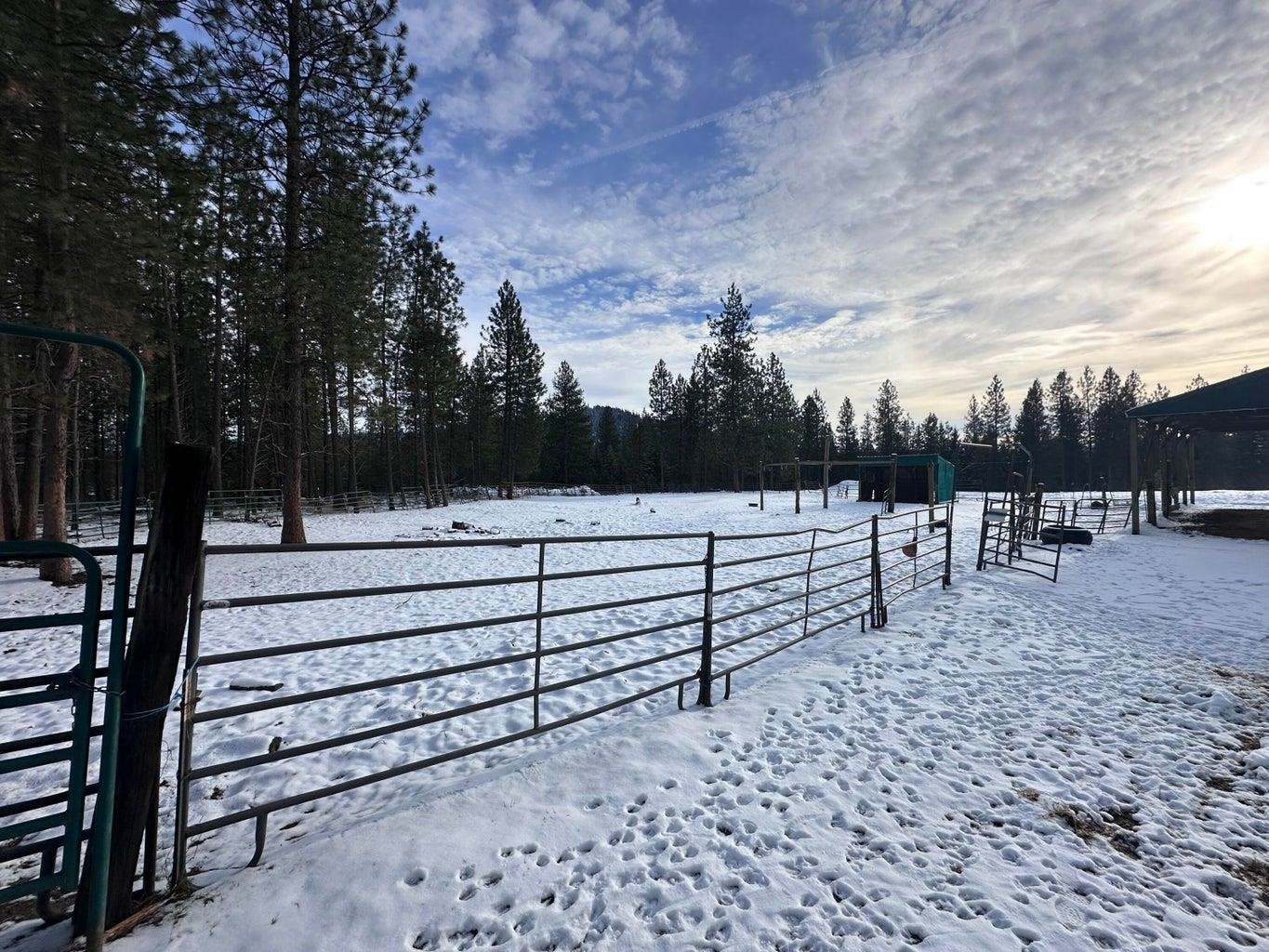 4053 D Gardenspot Road Loon Lake, WA 99148 - Photo 9 of 12