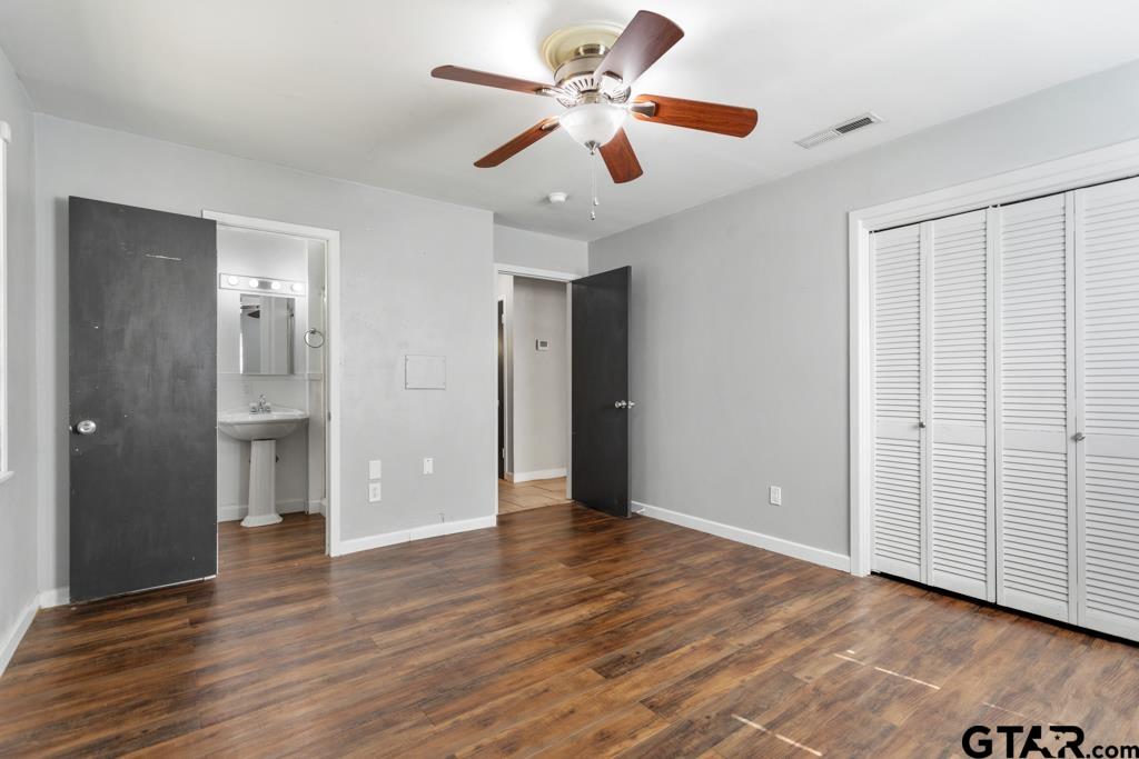2033 Old Omen Road Tyler, TX 75701 - Photo 16 of 35 Gallery Image 16