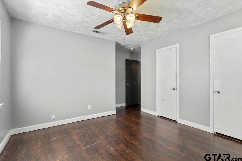 2033 Old Omen Road Tyler, TX 75701 - Photo 20 of 35 Gallery Image 20