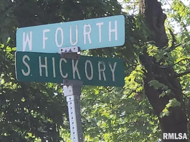 $5,000 | 327 South Hickory Street, Centralia, IL 62801