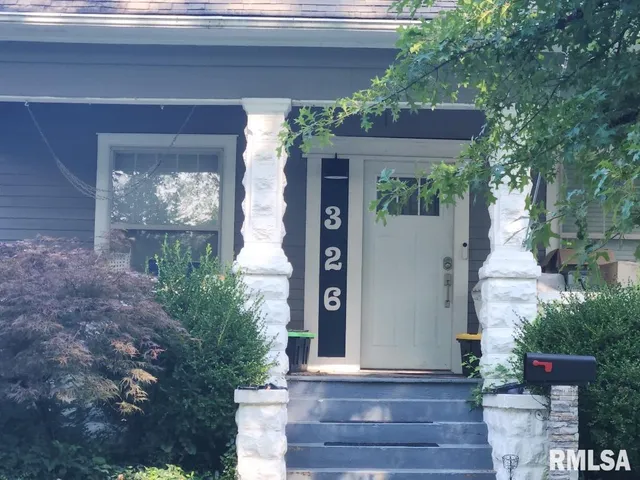 $5,000 | 327 South Hickory Street, Centralia, IL 62801