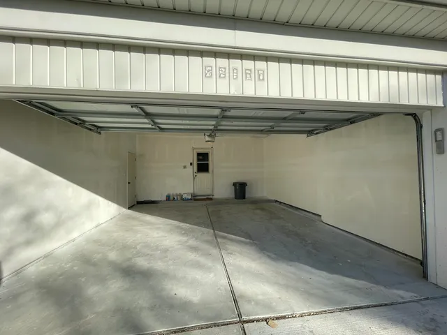 $319,000 | 33148 Breckenridge Drive, Sterling Heights, MI 48310