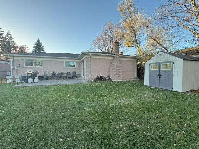 $319,000 | 33148 Breckenridge Drive, Sterling Heights, MI 48310