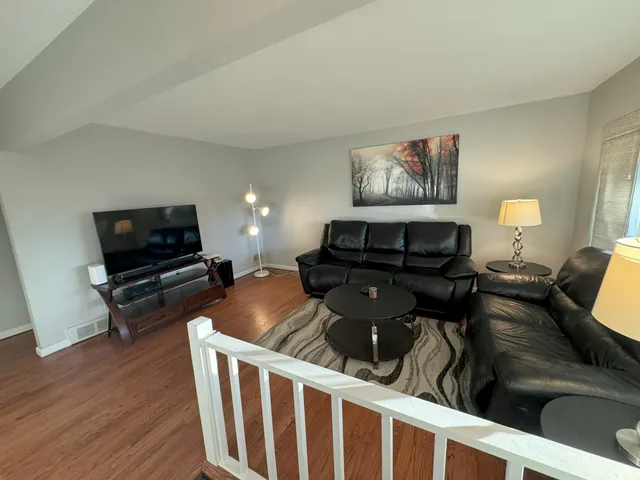 $319,000 | 33148 Breckenridge Drive, Sterling Heights, MI 48310