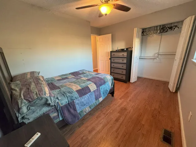 $319,000 | 33148 Breckenridge Drive, Sterling Heights, MI 48310