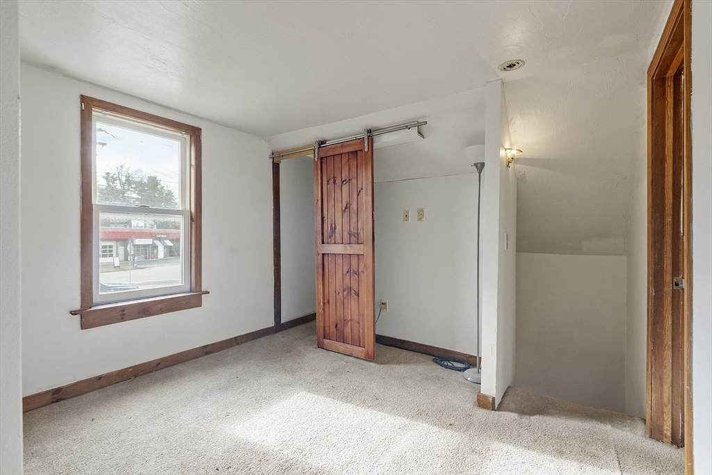 118 Spring Street Winchendon, MA 01475 - Photo 13 of 34