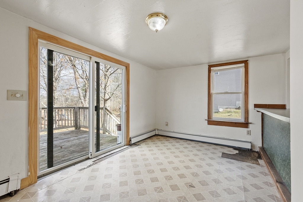 118 Spring Street Winchendon, MA 01475 - Photo 9 of 34