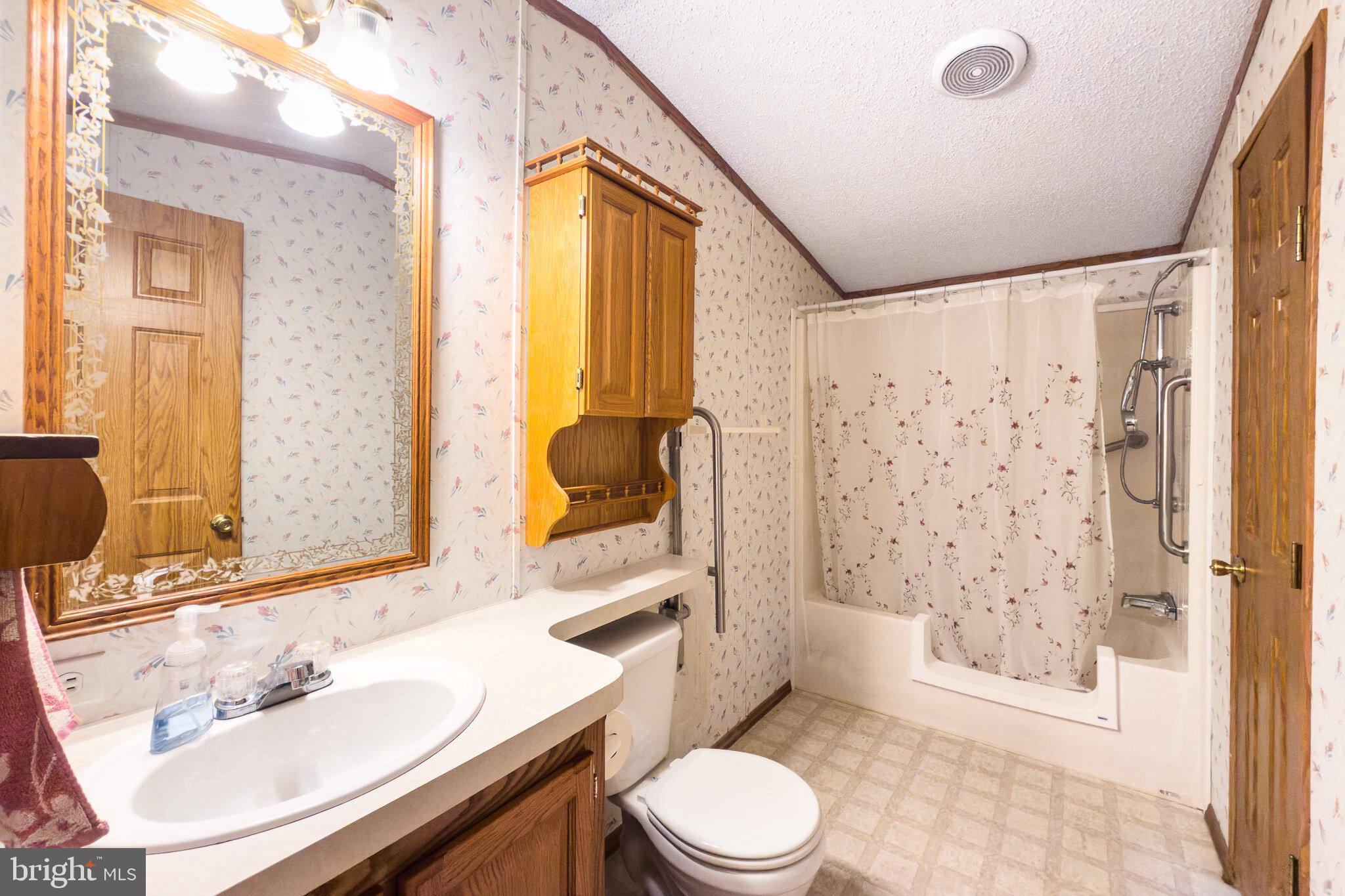 22 St Michaels Court Elkton, MD 21921 - Photo 14 of 16 Full bathroom 2