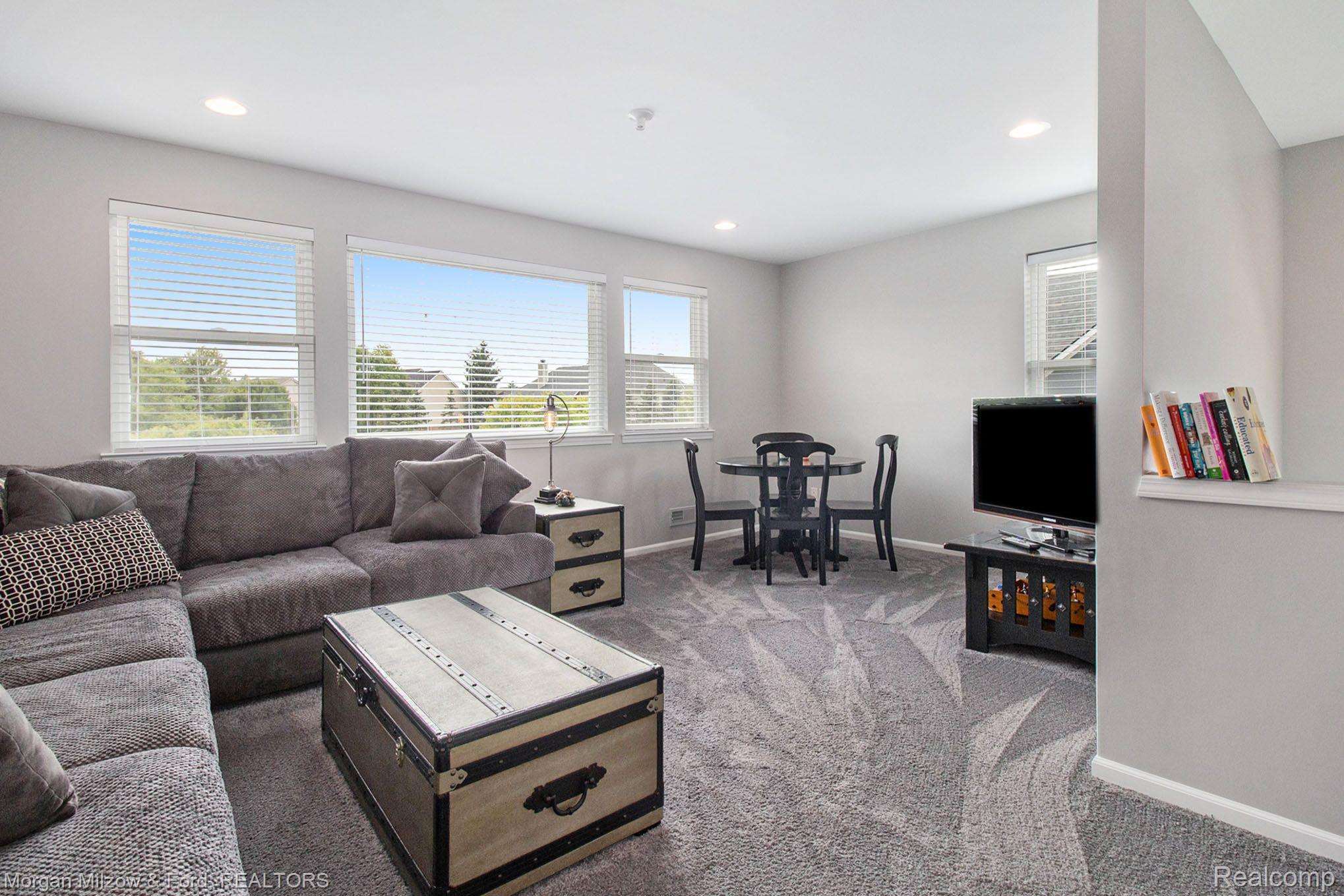 4557 Oakhurst Ridge Road Clarkston, MI 48348 - Photo 20 of 42 Second floor bonus/flex room